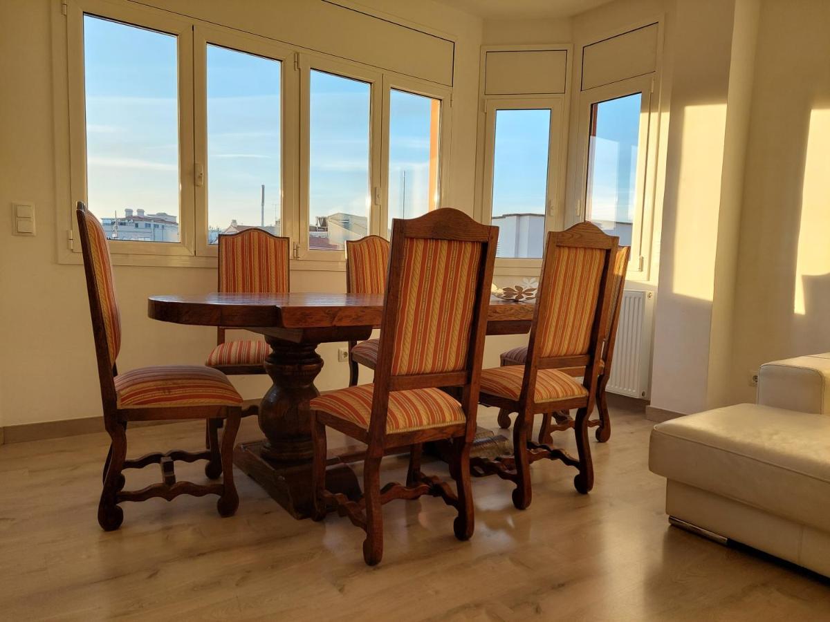 Atic Al Centre De Girona Apartment Ngoại thất bức ảnh