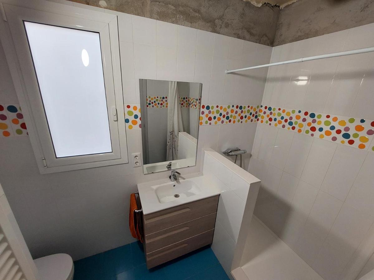 Atic Al Centre De Girona Apartment Ngoại thất bức ảnh